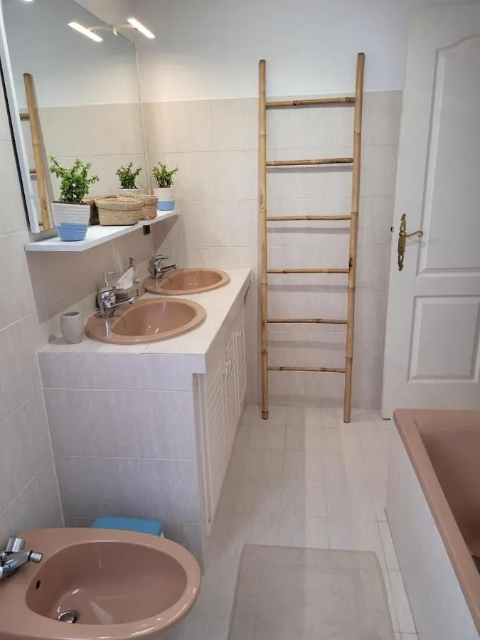 Bed & Breakfast Bed and Breakfast Les Jardins De La Laiterie Boulouris-sur-Mer